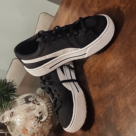 Puma canvas platform sneakers - Picture 1 of 8